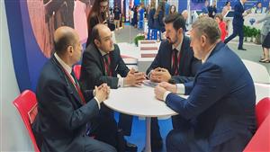 سمير يبحث مستجدات الشراكة الصناعية التكاملية مع وزيري التجارة والصناعة بعمان والبحرين 