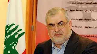 حزب الله ينظم احتفالا بالنصر على إسرائيل أمام سفارة إيران في لبنان