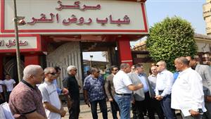 بالصور.. محافظ القاهرة يتفقد أعمال تطوير حي روض الفرج