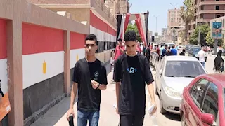 فرحة طلاب الثانوية الإسماعيلية: امتحان اللغة الأجنبية الثانية سهل