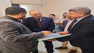 قرارات تأديبية لغير المُلتزمين.. زيارة مفاجئة لوزير العمل بـ"القومي للصحة المهنية" ومديرية العمل -صور