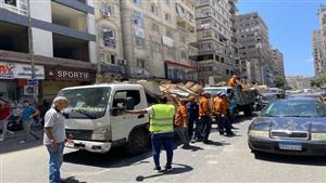 بالصور.. إزالة الباعة الجائلين بـ 4 ميادين في الإسكندرية