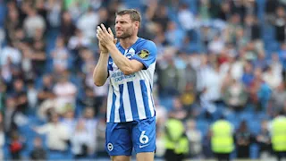 "الموسم الـ23 بانجلترا".. برايتون يعلن تجديد عقد لاعبه ميلنر