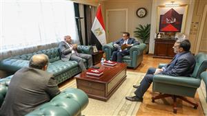 أول لقاء بين نائبي رئيس الوزراء.. ماذا دار في اجتماع عبدالغفار والوزير بشأن صناعة الأدوية؟