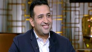 "فضلت ألح عليه".. الشاعر تامر حسين يروي موقفا مع تامر حسني 