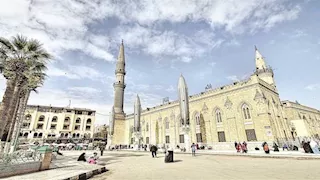 بث مباشر.. شعائر صلاة الجمعة من مسجد سيدنا الحسين بالقاهرة