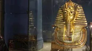توت عنخ آمون.. أسرار حياة وموت الفرعون الشاب صاحب أسطورة "لعنة الفراعنة"