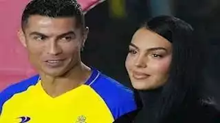 "شكلهم زعلانين".. آخر ظهور لكريستيانو وجورجينا في مدرجات النصر