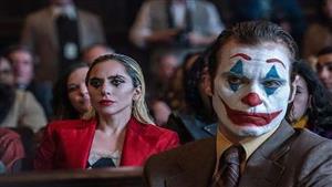 الكشف عن البوستر الرسمي لفيلم "Joker: Folie a Deux" قبل مشاركته في فينيسيا 