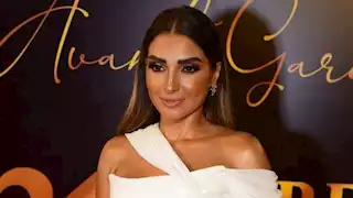 روجينا تحتفل بعيد ميلادها بصحبة نجوم الفن.. (فيديو)