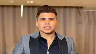 عمر كمال ينشر صورة من كواليس مسلسل "إش إش"