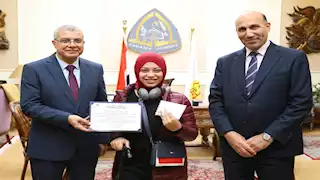 رئيس جامعة الزقازيق يُكرم الطلاب ذوي الإعاقة الفائزين بـ"البارالمبياد الرياضي للجامعات" - صور