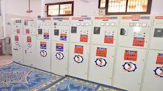 تركيب محول جديد.. إعادة تشغيل الكهرباء بالكامل بشبرامنت بالجيزة 