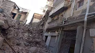 إخلاء منزلين جنوب الأقصر بعد تصدع وانهيار جزئي لمنزل مجاور