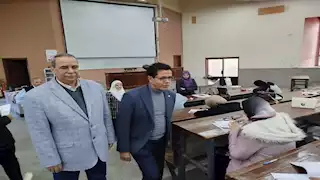 رئيس جامعة بنها يتفقد لجان امتحانات كلية العلوم وورش كلية الهندسة 