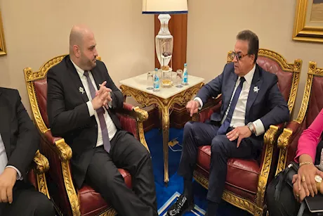 مصر ولبنان يعززان التعاون الصحي على هامش قمة الدوحة