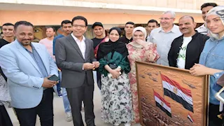 رئيس جامعة بنها يتفقد كليتي الفنون التطبيقية والتربية النوعية (صور)