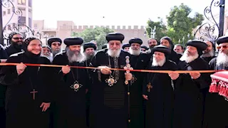 بالصور- البابا تواضروس الثاني يواصل زيارته الرعوية لأسيوط