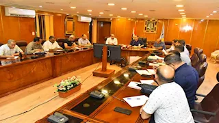 محافظ أسيوط: تقنين الأراضي وتنظيم الأكشاك أبرز ملفات المرحلة الحالية (صور)