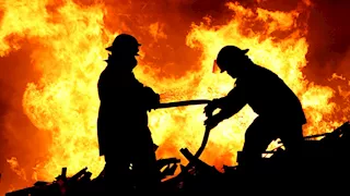 السيطرة على حريق داخل معمل تفريخ بقرية ميت العطار في بنها 