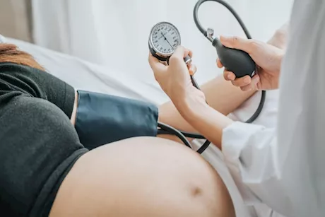 ماذا يحدث إذا انخفض ضغط دمكِ أثناء الحمل؟