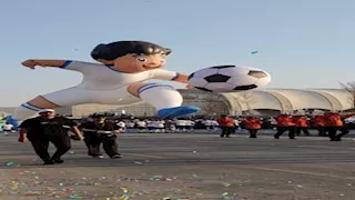 كابتن ماجد مع كرة القدم ومازنجر يطير والأهرامات حاضرة.. 11 صورة من افتتاح موسم الرياض 