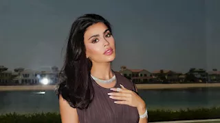 "جاذبية اللون الأسود".. يمني خوري تخطف الأنظار بإطلالتها