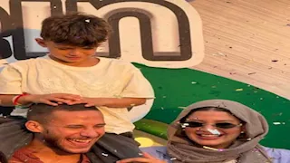"بحضور إكرامي".. 9 صور من احتفال رمضان صبحي بعيد ميلاد نجله