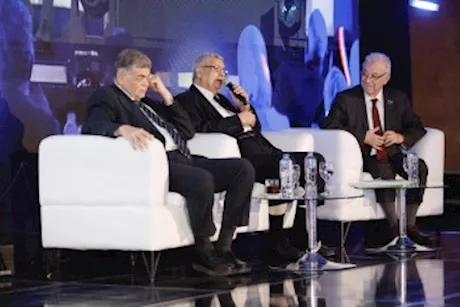لمرضى الانسداد الرئوي المزمن.. هيئة الدواء توافق على طرح ʺتريليجي إليبتا"