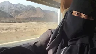 بالنقاب.. شيماء سيف تؤدي مناسك العمرة (فيديو وصور)