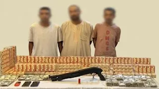 الداخلية: مصرع عنصرين خطيرين وضبط 134 كيلو مخدرات و38 ألف قرص في قنا