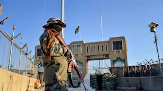 أعنف تبادل لإطلاق النار منذ سنوات.. ما الذي يجري بين أفغانستان وباكستان؟