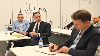  نائب وزير الصحة يلتقي ممثلي "إبسون" على هامش "جيتكس جلوبال 2025" لبحث التعاون في التحول الرقمي