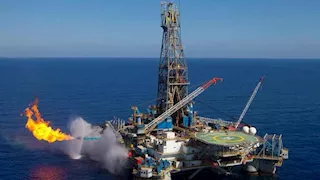 توقيع عقد لتنمية حقل بلطيم شرق بين هيئة البترول وشركتي "إيني" و"بي بي"