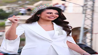 خطفت الأنظار بالأبيض.. ملكة جمال لبنان 2025 بإطلالة ساحرة
