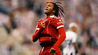 غياب يامال ووجود لاعب ليفربول.. ميسي يختار أفضل 10 مواهب شابة