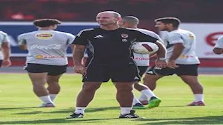 الكشف عن أعضاء الجهاز الفني المعاون لتوروب مع النادي الأهلي