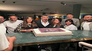 أبطال وصناع "كلهم  بيحب مودي" يحتفلون بـ ياسر جلال نائبًا في مجلس الشيوخ.. صور