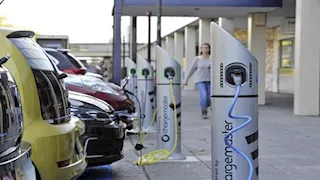 بسبب "هدوئها الشديد"| شيفروليه تستدعي أكثر من 23 ألف سيارة كهربائية