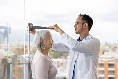 هل هشاشة العظام تنقص الطول؟
