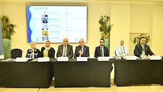 فوز طلاب جامعة حلوان بالمركز الأول عن مشروع لتحلية مياه البحر لإنتاج الهيدروجين الأخضر