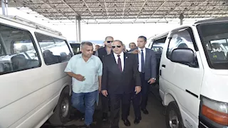 محافظ بورسعيد يتفقد المواقف والوقود ويشدد على التعريفة الجديدة (صور)