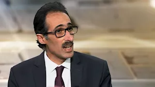 مجدي الجلاد: "الموالاة" للسلطة التنفيذية قتلت البرلمان قبل أن يُولد