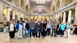 المتحف المصري يستقبل وفدًا من "جلوبال نيو أورليانز" لتعزيز التعاون الثقافي 