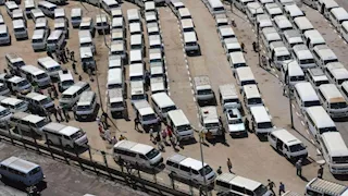 الإسماعيلية تعلن التعريفة الجديدة لسيارات الأجرة والسرفيس (صور)