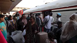 11 صورة.. السكة الحديد تسيّر الرحلة الـ26 لعودة السودانيين