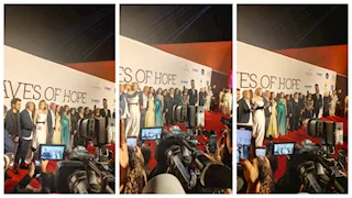 بالصور| نجيب وسميح ساويرس يستقبلان كيت بلانشيت في احتفالية بمهرجان الجونة السينمائي