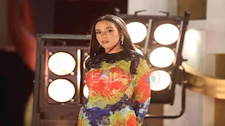 سارة عبدالرحمن تثير الجدل بإطلالة غريبة في ثالث أيام مهرجان الجونة (صور)