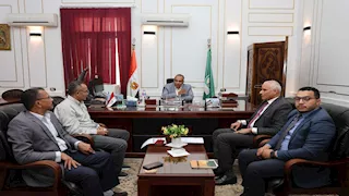 محافظ المنيا: خطة لتقنين أوضاع الصناعات ودعم المشروعات الصغيرة