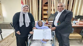 فرصة عمل وتأمين صحي لـ"علاء" ابن شطورة.. توجيهات عاجلة من محافظ سوهاج